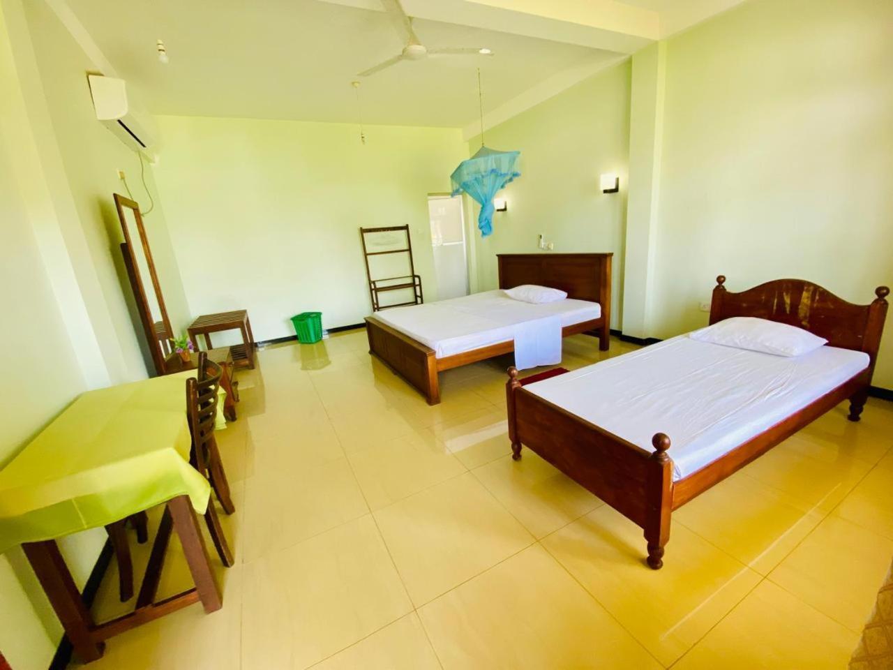 Hotel Tk Green Garden Matara Luaran gambar
