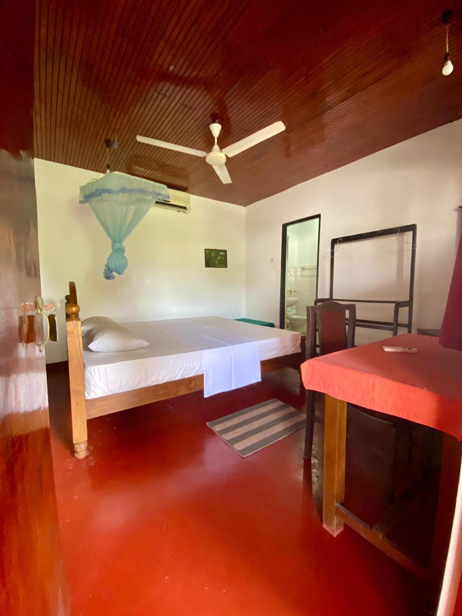 Hotel Tk Green Garden Matara Luaran gambar