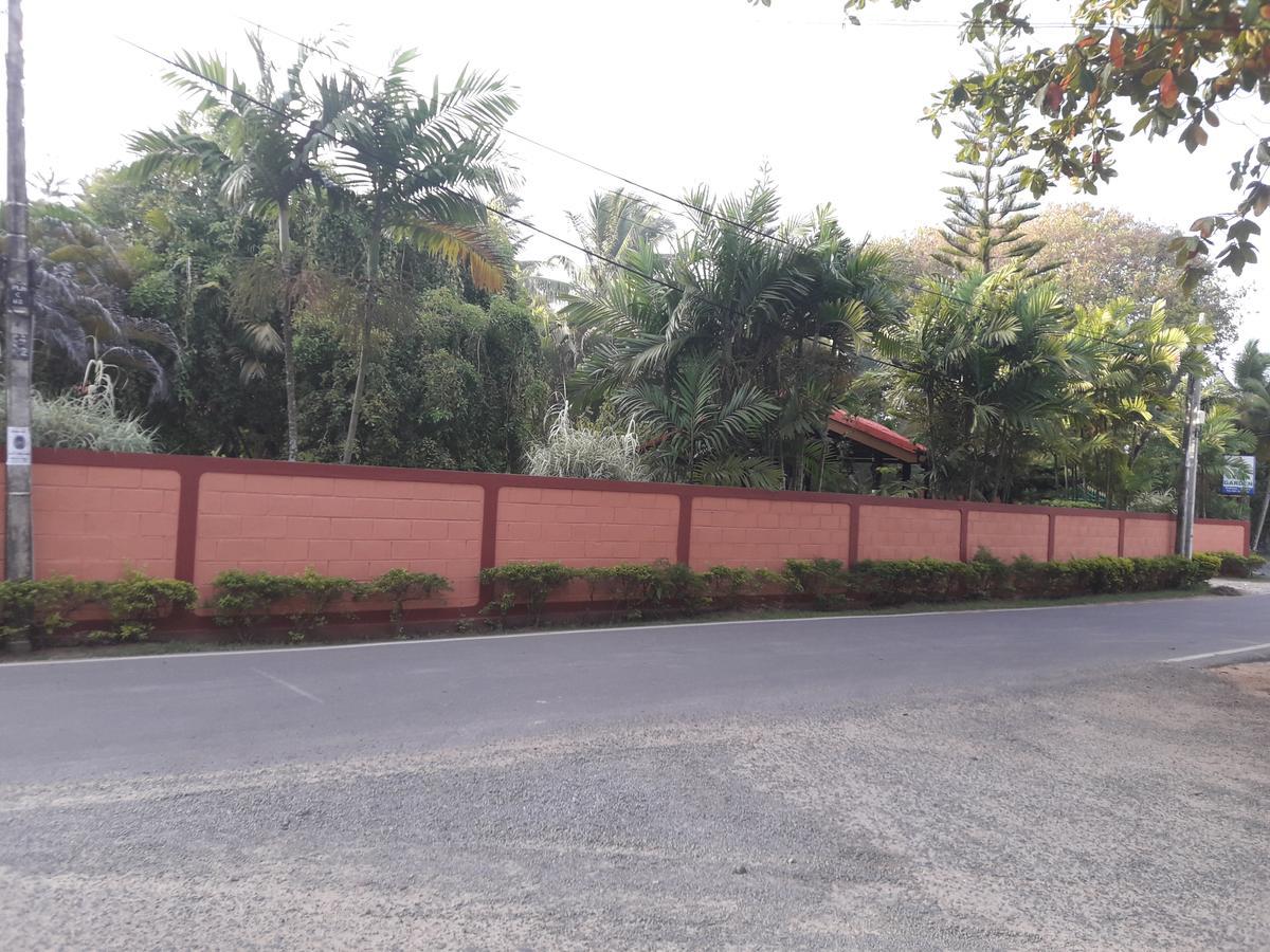 Hotel Tk Green Garden Matara Luaran gambar