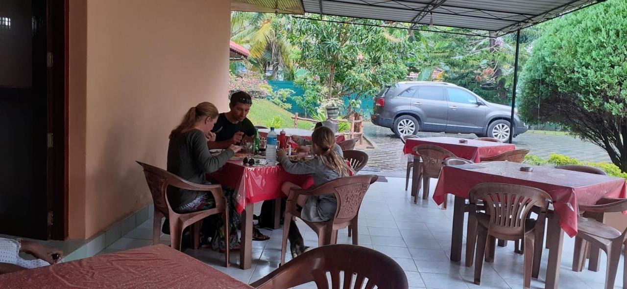 Hotel Tk Green Garden Matara Luaran gambar